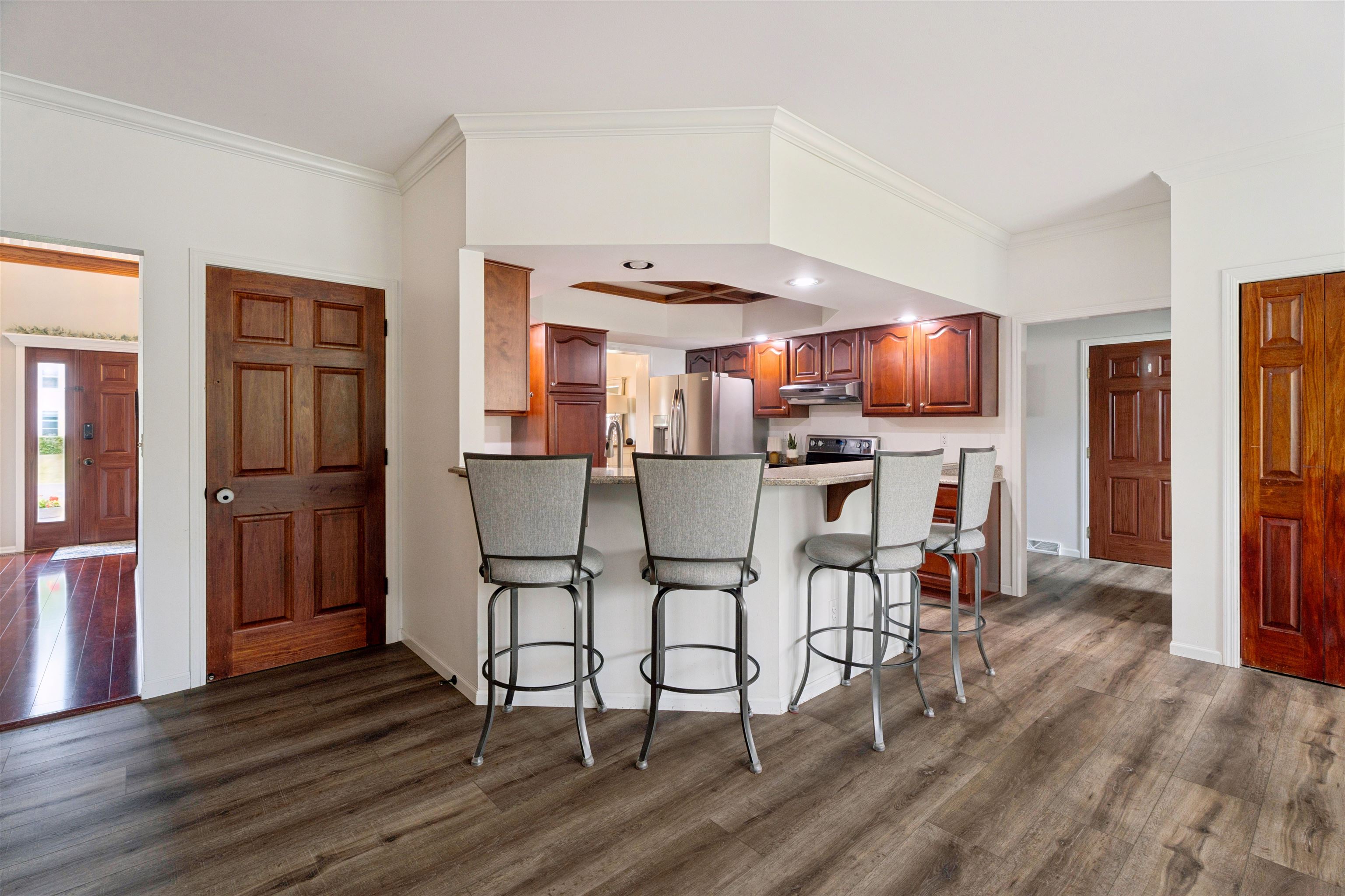 2809 Pine Ridge Road Oshkosh, WI 54904 - Photo 8 of 51 Gallery Image 8