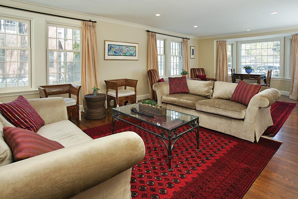 59 Baxter Road Brookline, MA 02445 - Photo 4 of 9