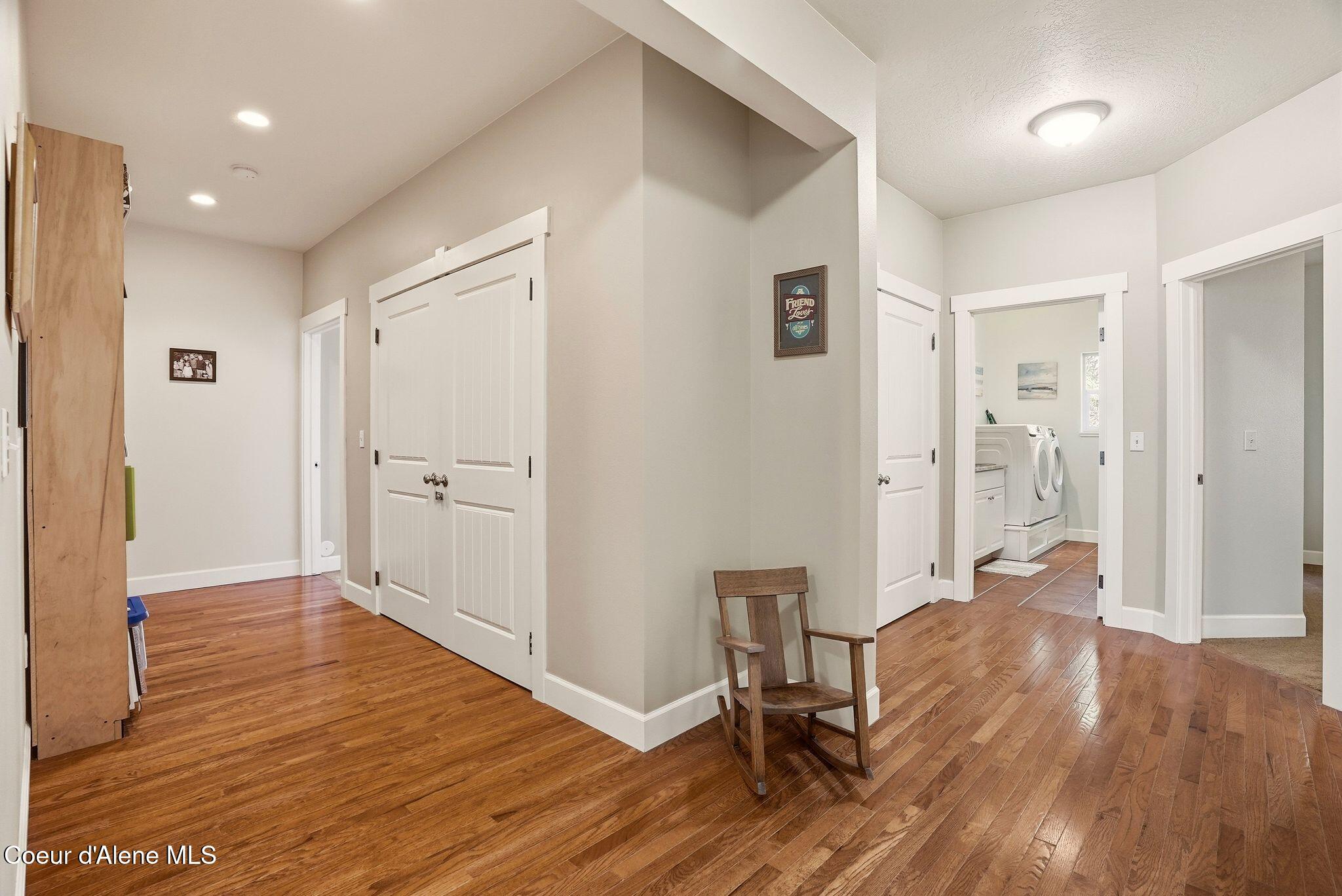 2212 South Silver Beach Road Coeur D'Alene, ID 83814 - Photo 50 of 112 Main Bedroom Hallway