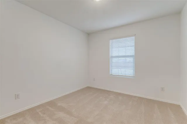 $1,849 | 609 Vicksburg Drive, Ennis, TX 75119