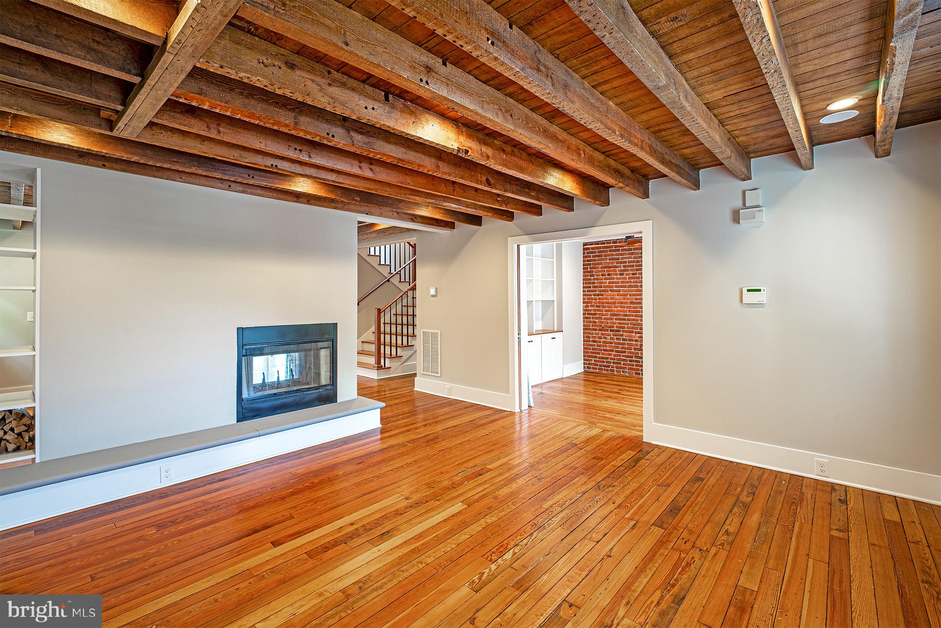 325 D Street Southeast Washington, DC 20003 - Photo 6 of 59