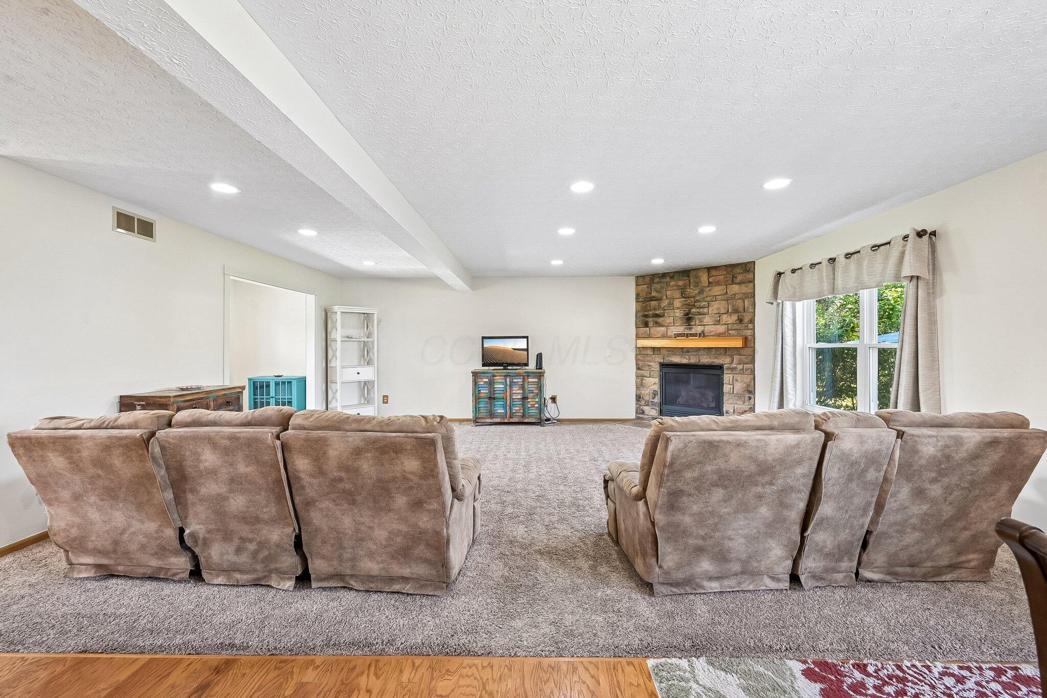 12417 Bulen-Pierce Road Lockbourne, OH 43137 - Photo 13 of 129 Great Room