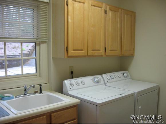 117 Running Fox Road Sapphire, NC 28774 - Photo 11 of 24 Gallery Image 11