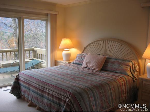 117 Running Fox Road Sapphire, NC 28774 - Photo 17 of 24 Gallery Image 17