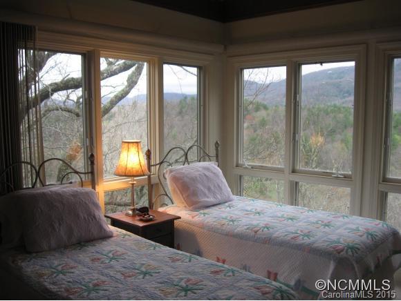 117 Running Fox Road Sapphire, NC 28774 - Photo 20 of 24 Gallery Image 20