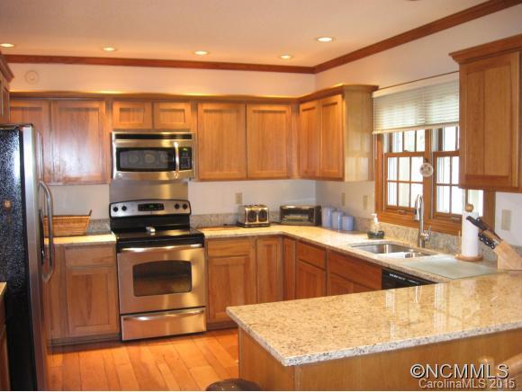 117 Running Fox Road Sapphire, NC 28774 - Photo 8 of 24 Gallery Image 8