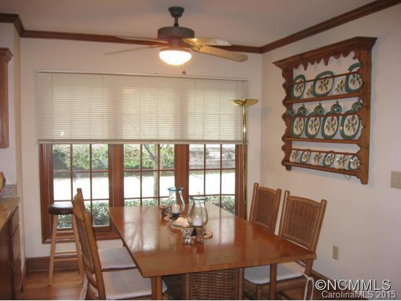 117 Running Fox Road Sapphire, NC 28774 - Photo 10 of 24 Gallery Image 10
