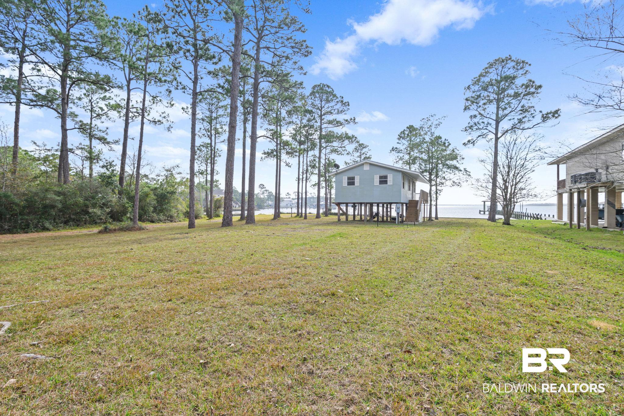 7947 Bayshore Drive Elberta, AL 36530 - Photo 4 of 26 View of grassy yard