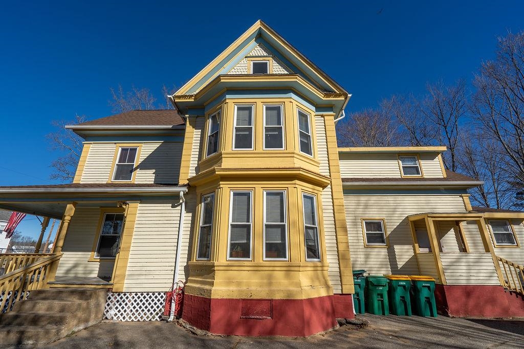 11 Green Street Rochester, NH 03868 - Photo 13 of 49