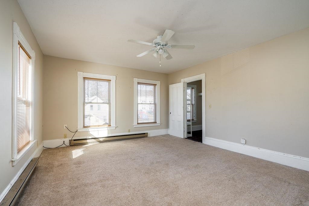 11 Green Street Rochester, NH 03868 - Photo 25 of 49