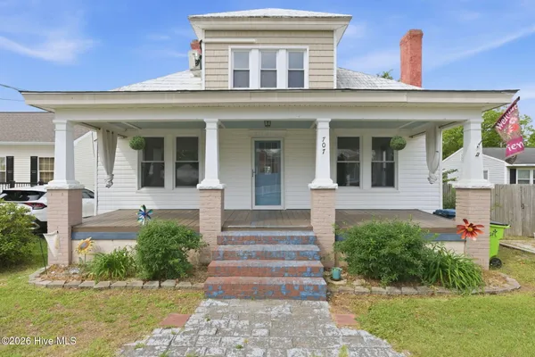 $240,000 | 707 North B Street, Bridgeton, NC 28519