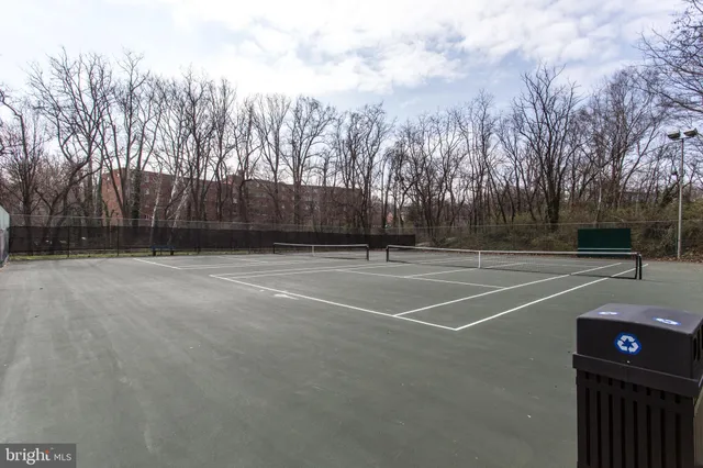 a view of a tennis court