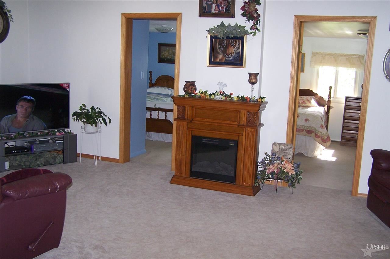 13612 East Tillman Road Fort Wayne, IN 46816 - Photo 14 of 30
