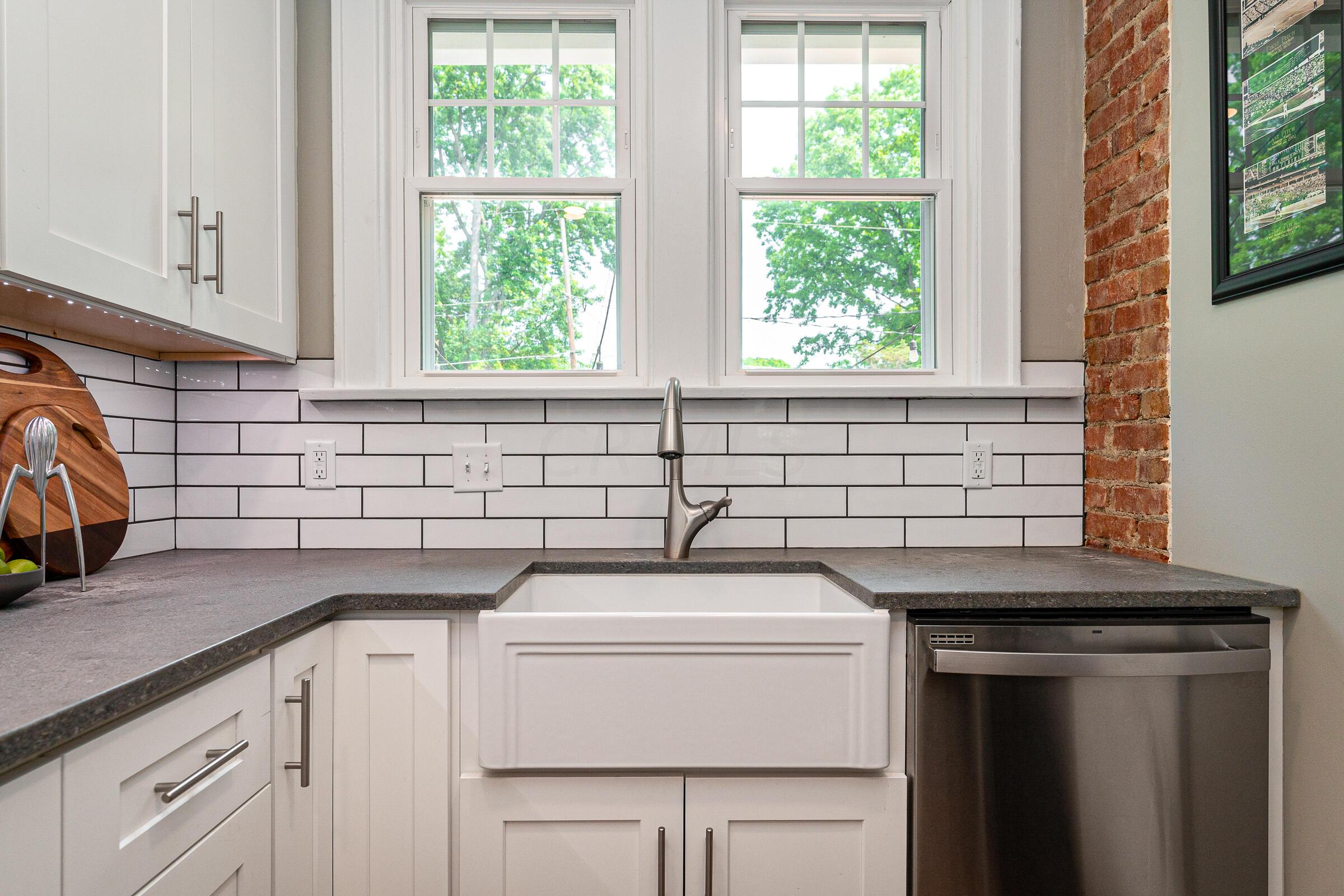 54 Winthrop Road Columbus, OH 43214 - Photo 15 of 44 Kitchen