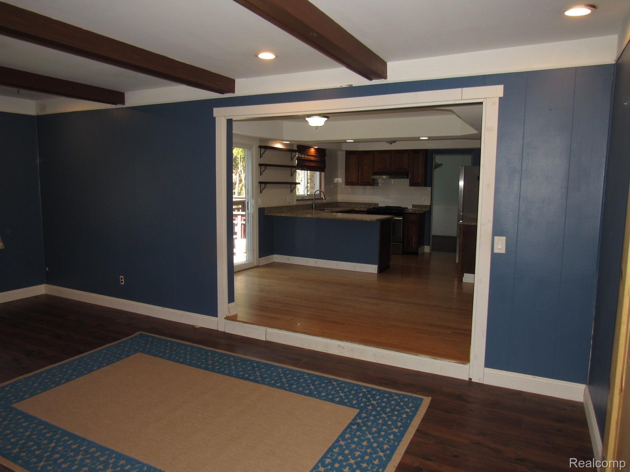 2136 Elkhorn Drive Rochester, MI 48307 - Photo 26 of 44 2136 ELKHORN LN ROCHESTER HILLS MI (177).JPG