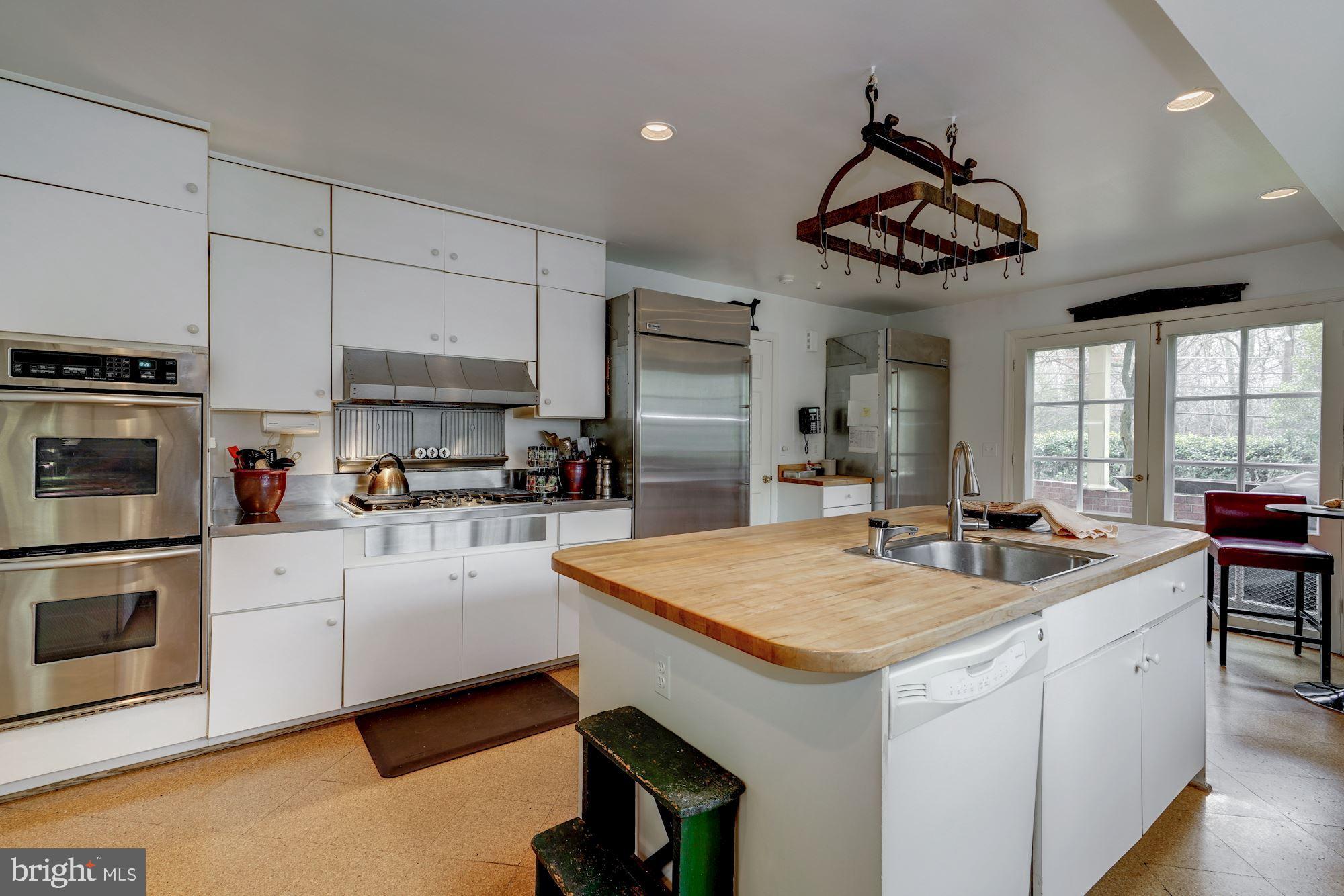 4635 Ashby Street Northwest Washington, DC 20007 - Photo 16 of 42 Main Level - Kitchen