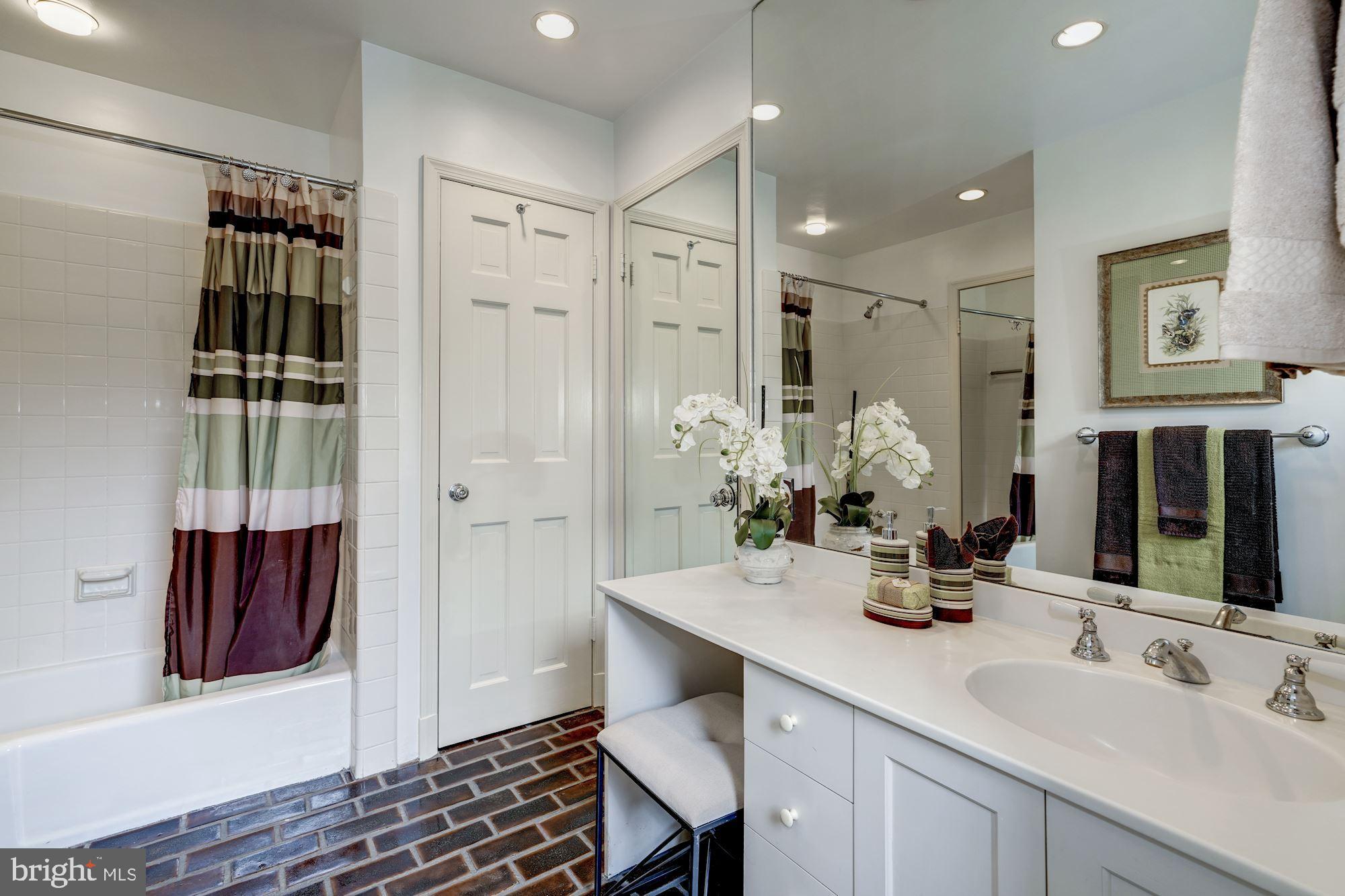 4635 Ashby Street Northwest Washington, DC 20007 - Photo 27 of 42 First Upper Level - Bedroom #2 En-Suite Bath