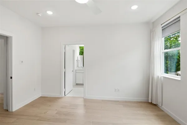 $399,900 | 427 West 10th Street, Unit 803, Dallas, TX 75208