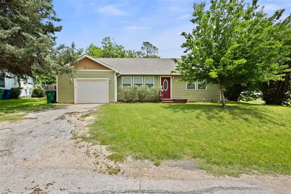 $180,000 | 107 Flower Lane, Chico, TX 76431
