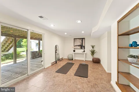 $1,285,000 | 9719 Cinnamon Creek Drive, Vienna, VA 22182