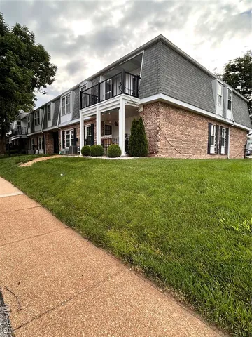 $105,000 | 1677 Herault Place, Unit B, St. Louis, MO 63125