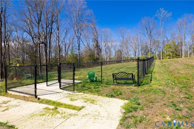 $330,000 | 10526 Stony Blf Drive, Unit 302, Ashland, VA 23005