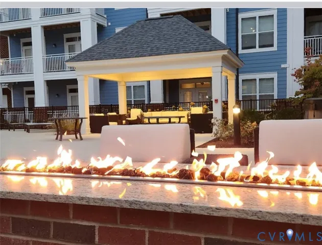 $330,000 | 10526 Stony Blf Drive, Unit 302, Ashland, VA 23005