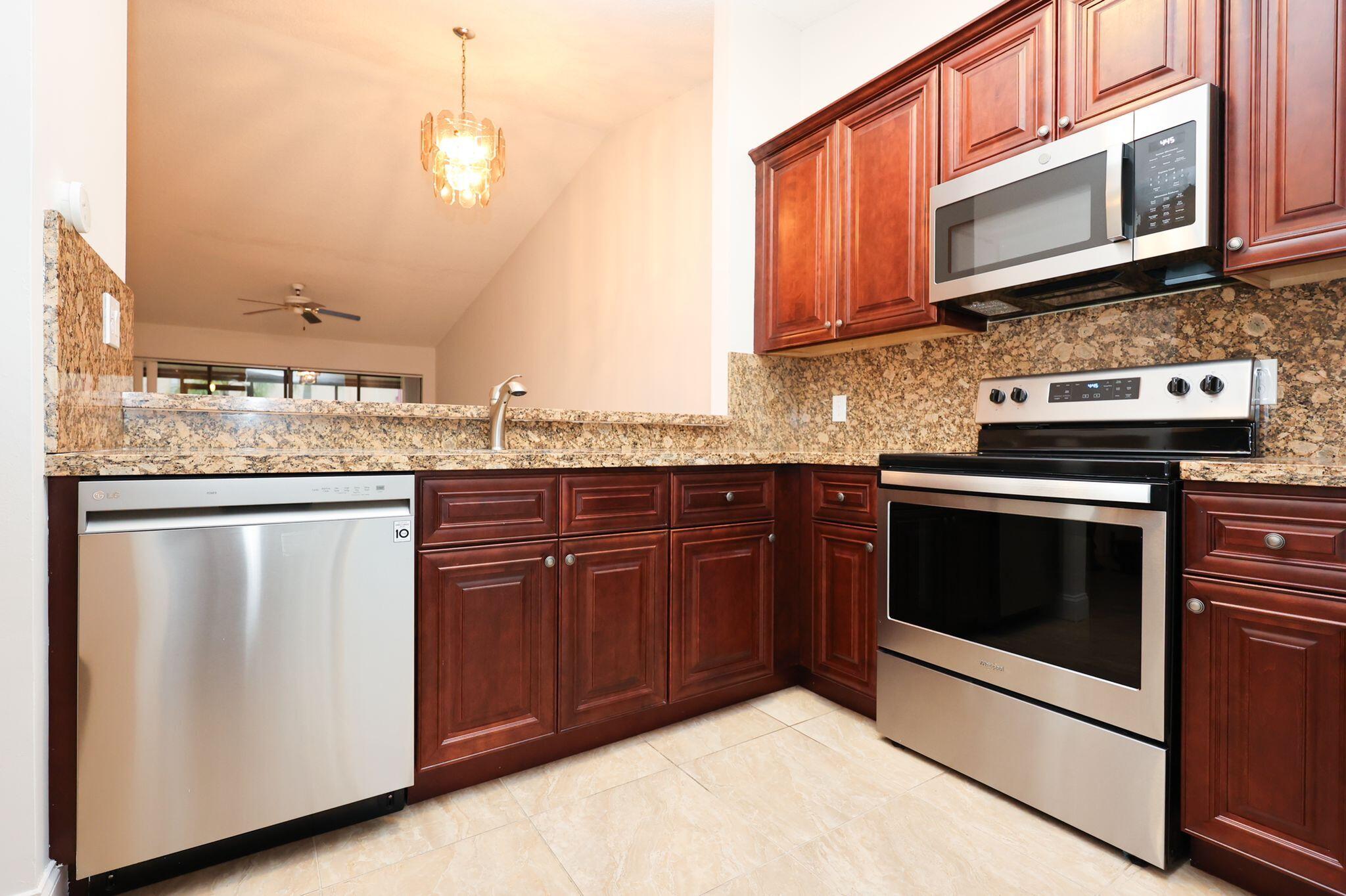 10127 Boca Bend East, Unit B2 Boca Raton, FL 33428 - Photo 1 of 39 855e266b-59ca-453a-931b-f9379a38b611