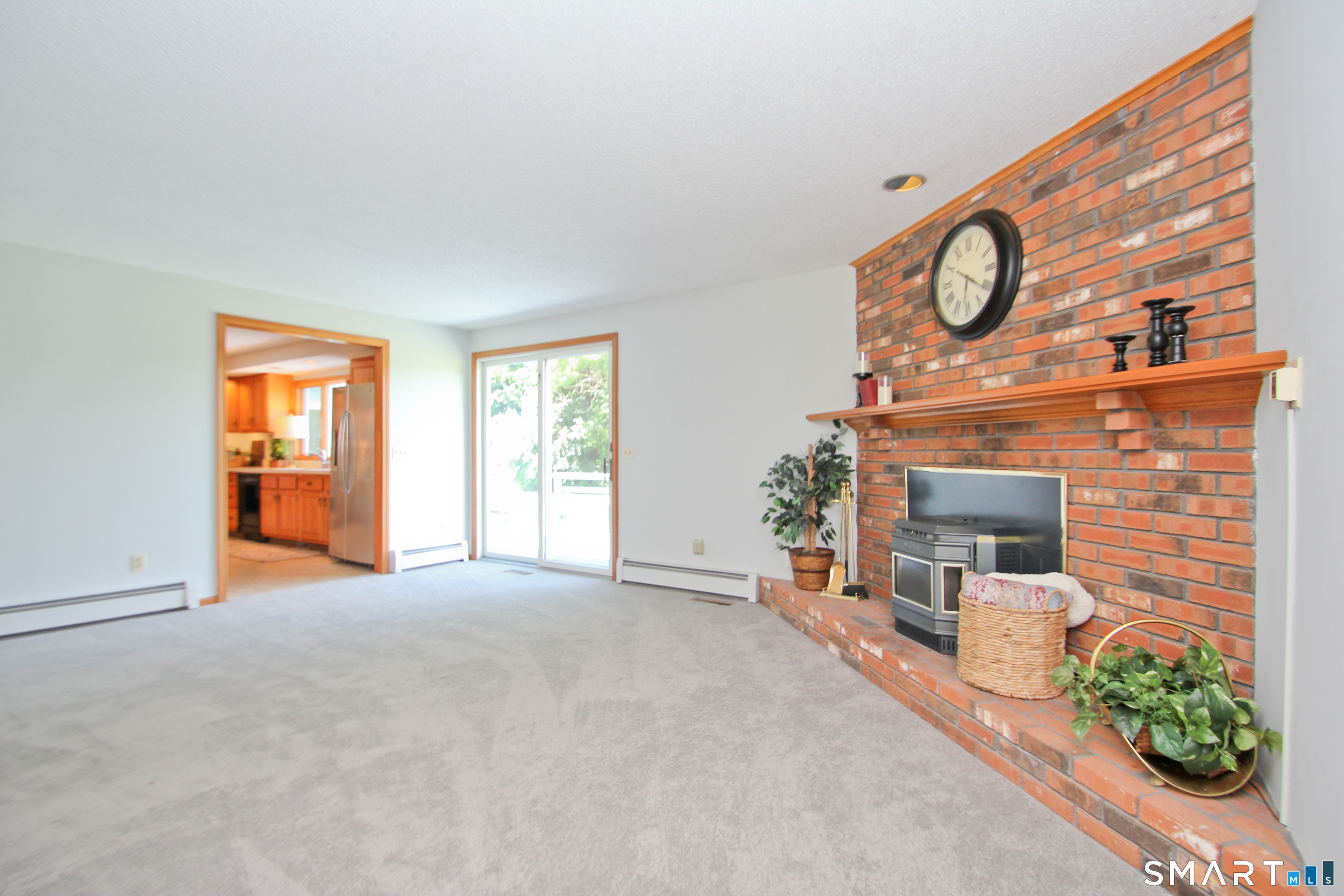 310 Thompsonville Road Suffield, CT 06078 - Photo 12 of 40
