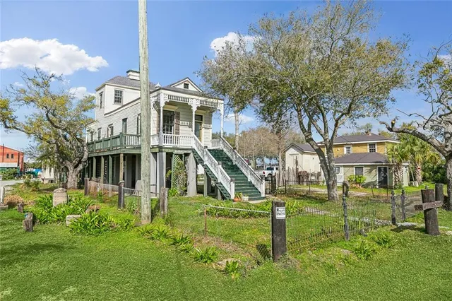$553,000 | 4518-30 Jean Lafitte Boulevard, Lafitte, LA 70067