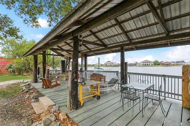 $553,000 | 4518-30 Jean Lafitte Boulevard, Lafitte, LA 70067