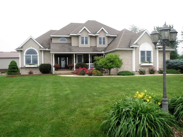 524 Palmyra Road Dixon, IL 61021 - Photo 1 of 36