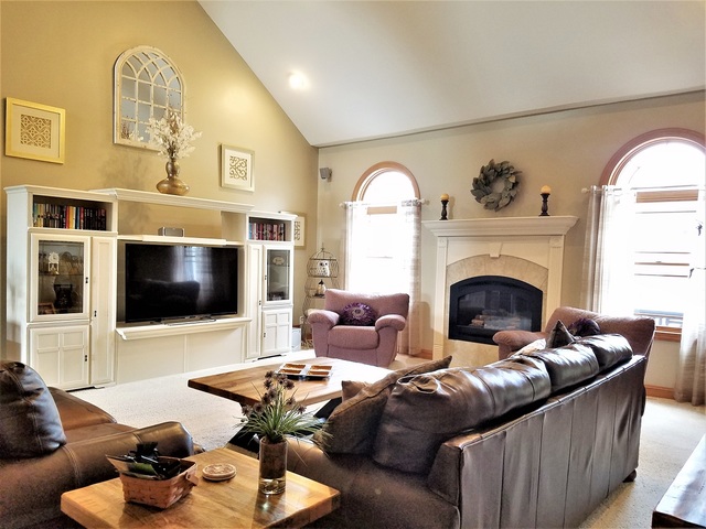 524 Palmyra Road Dixon, IL 61021 - Photo 3 of 36