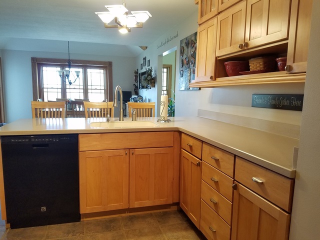524 Palmyra Road Dixon, IL 61021 - Photo 10 of 36