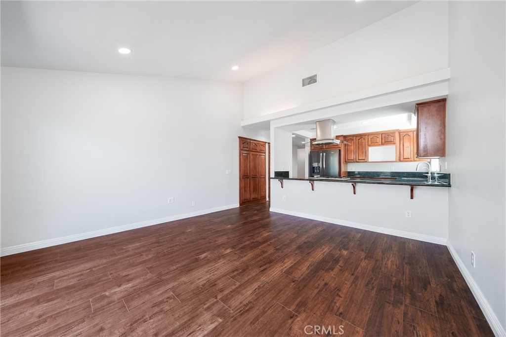 13 Dewey Irvine, CA 92620 - Photo 4 of 38