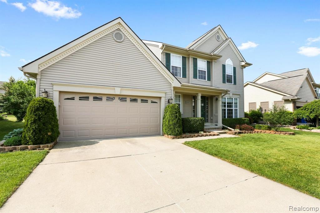 375 Natanna Drive Howell, MI 48843 - Photo 3 of 35