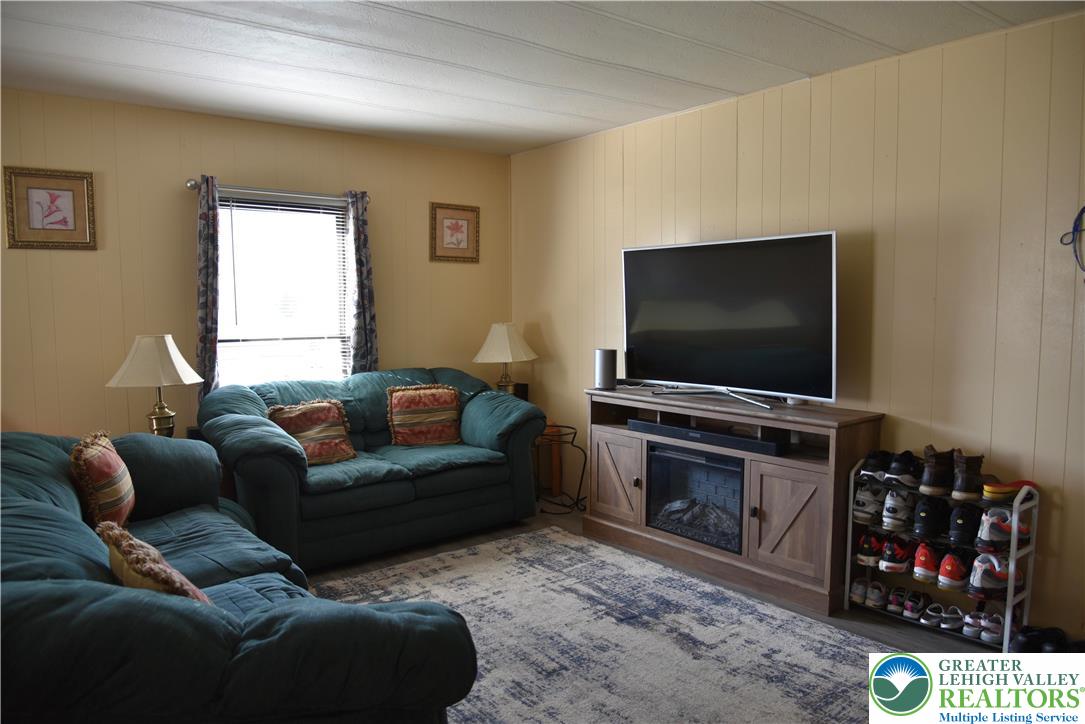 28 Ritz Craft Street Walnutport, PA 18088 - Photo 13 of 31 Gallery Image 13