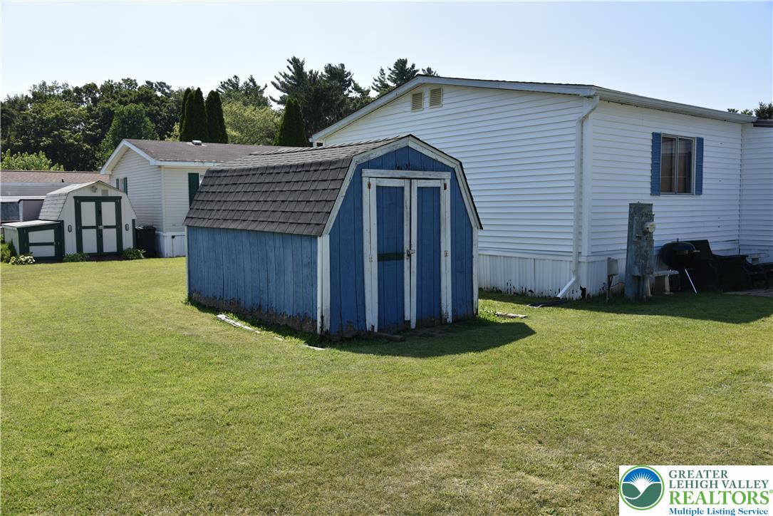 28 Ritz Craft Street Walnutport, PA 18088 - Photo 4 of 31 Gallery Image 4