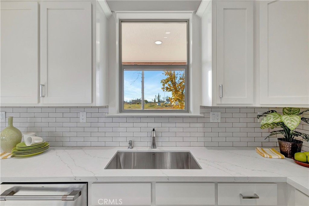 6319 Lucky John Road Paradise, CA 95969 - Photo 17 of 43