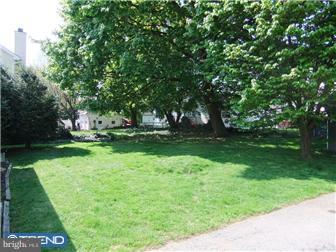 152 Upland Road Havertown, PA 19083 - Photo 10 of 12