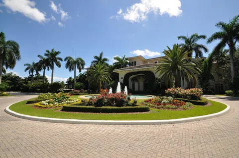 $2,599,000 | 6529 Somerset Circle, Boca Raton, FL 33496