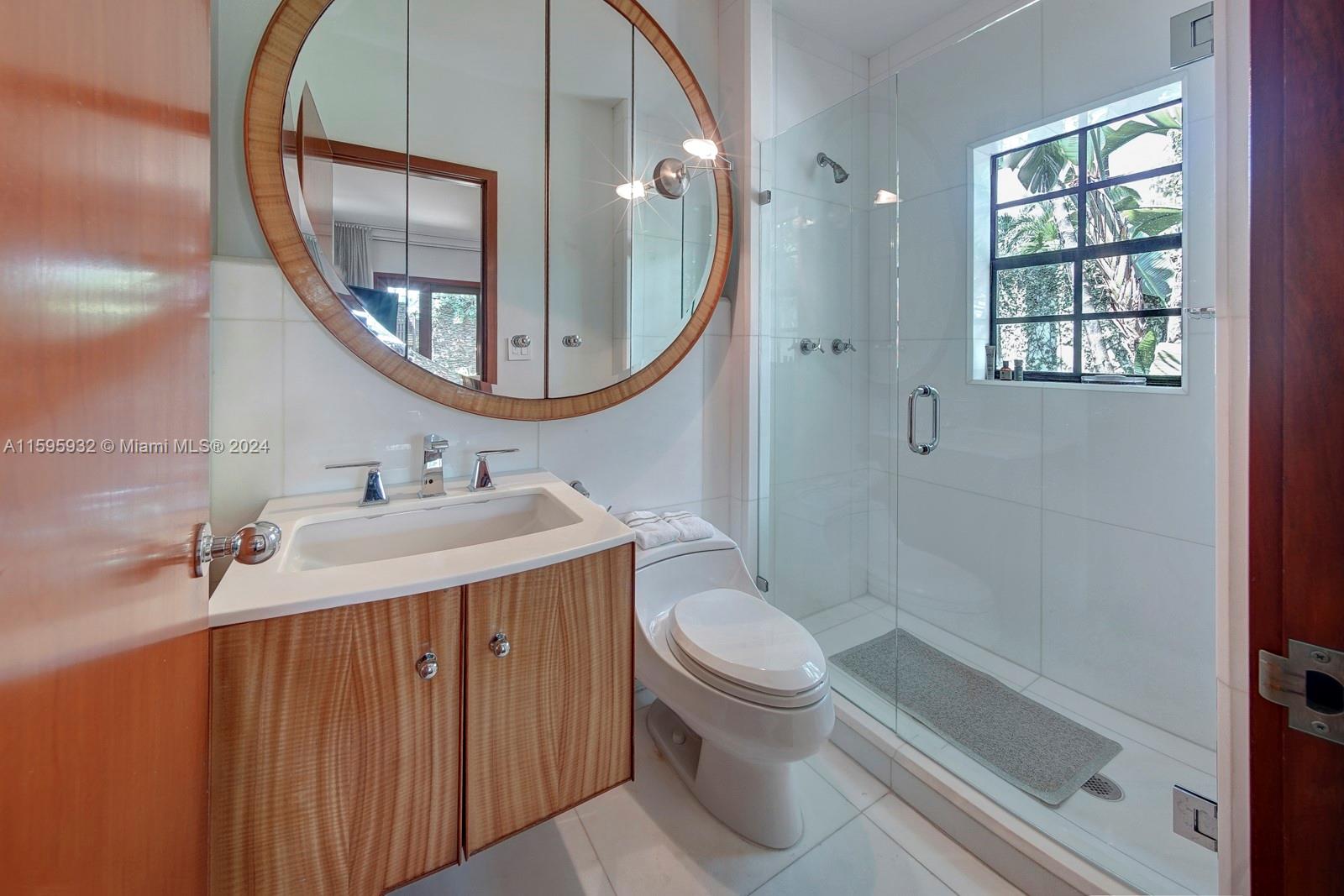 1135 North Biscayne Point Road Miami Beach, FL 33141 - Photo 15 of 30