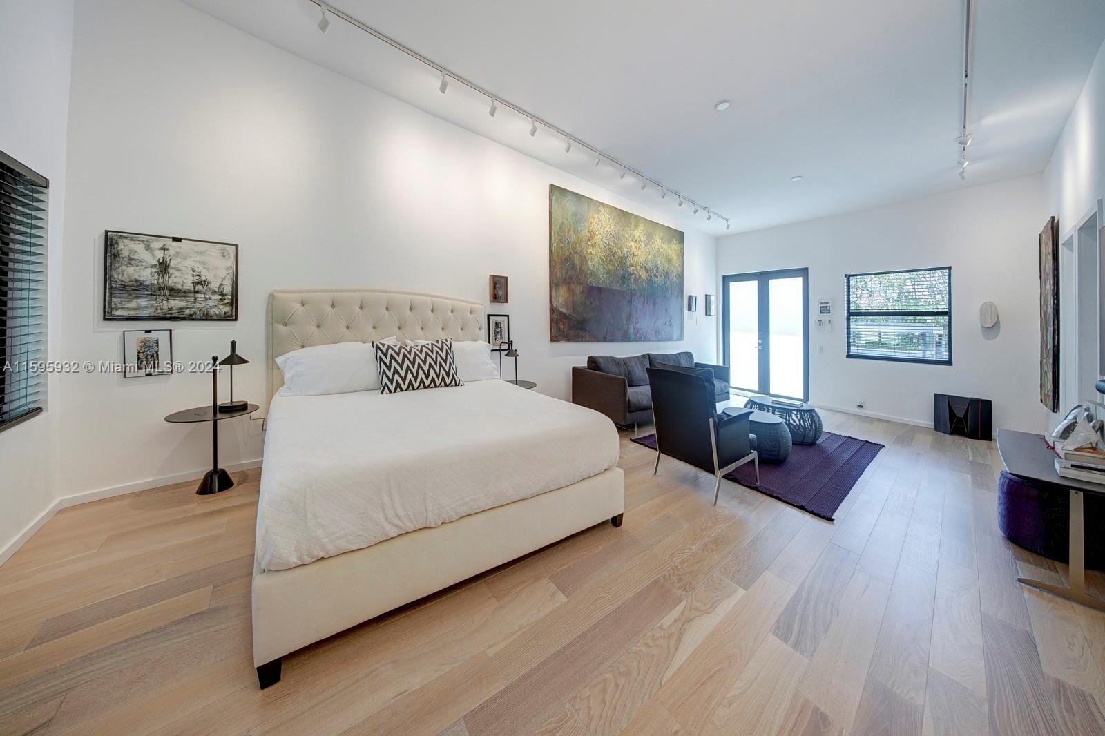 1135 North Biscayne Point Road Miami Beach, FL 33141 - Photo 16 of 30