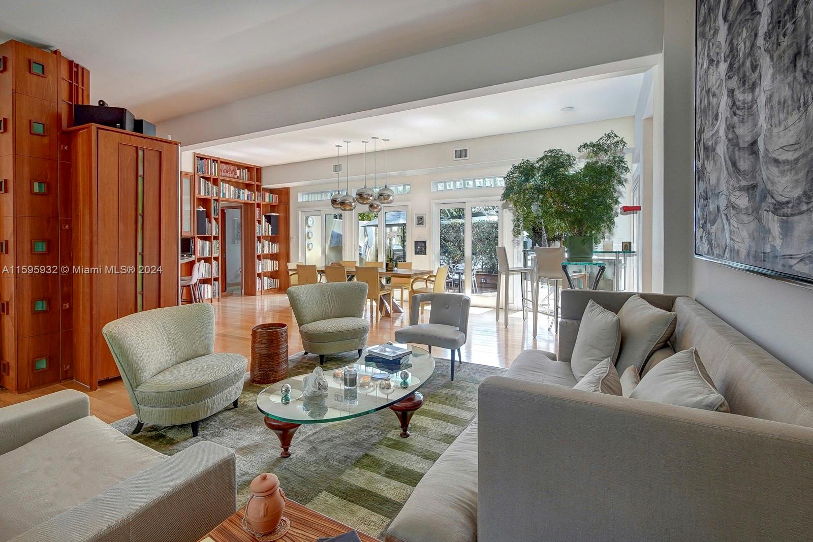 1135 North Biscayne Point Road Miami Beach, FL 33141 - Photo 8 of 30