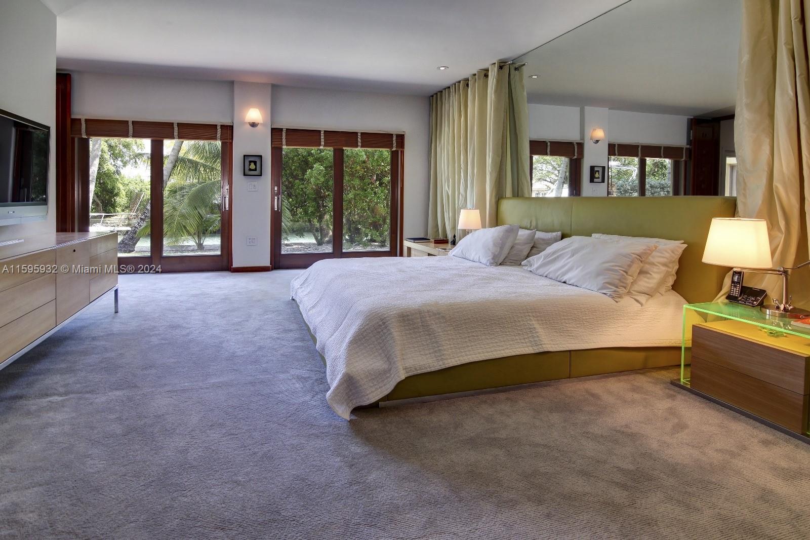 1135 North Biscayne Point Road Miami Beach, FL 33141 - Photo 10 of 30