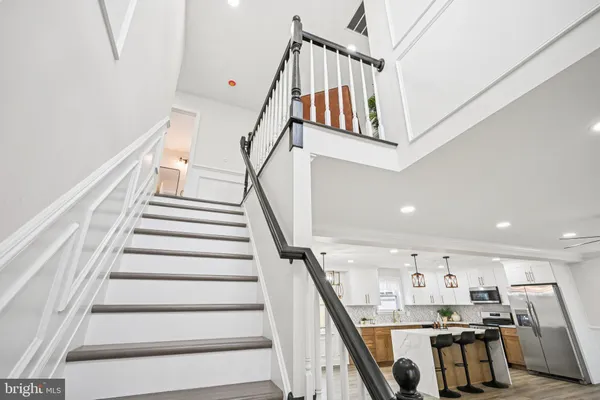 a view of entryway and hall