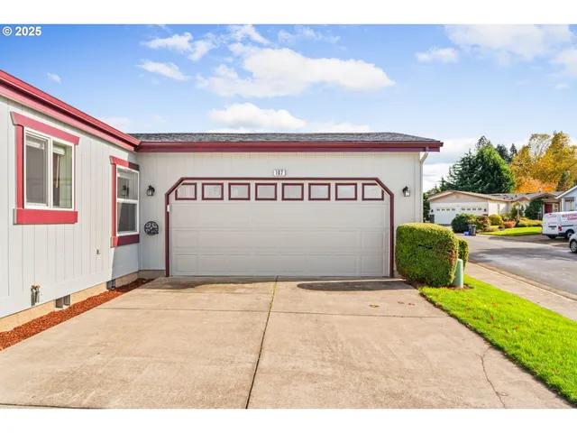 $164,999 | 4055 Royal Avenue, Unit 107, Eugene, OR 97402