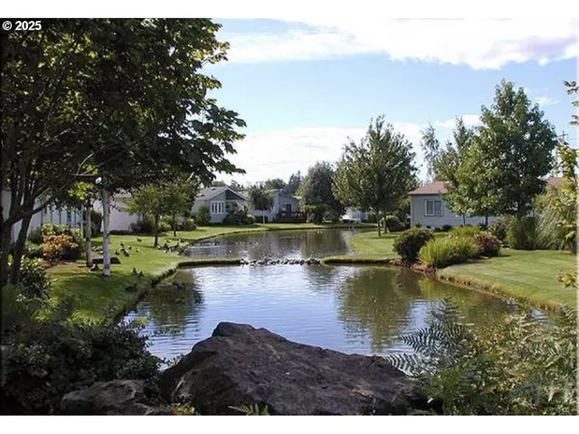 $164,999 | 4055 Royal Avenue, Unit 107, Eugene, OR 97402