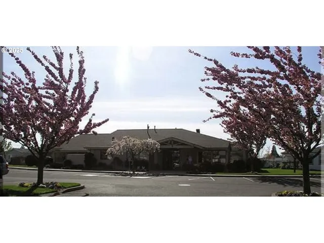 $164,999 | 4055 Royal Avenue, Unit 107, Eugene, OR 97402