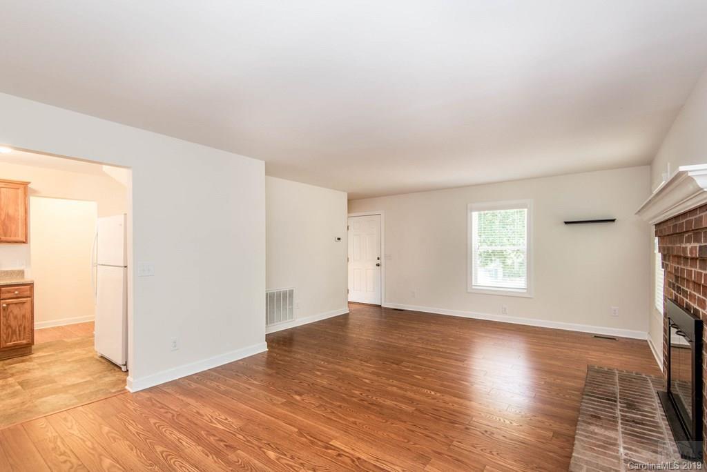 1809 Wesley Road Morganton, NC 28655 - Photo 4 of 34 Gallery Image 4